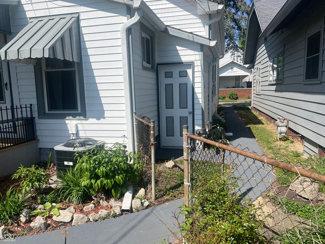 632 Elm Street, Shelbyville, IN 46176