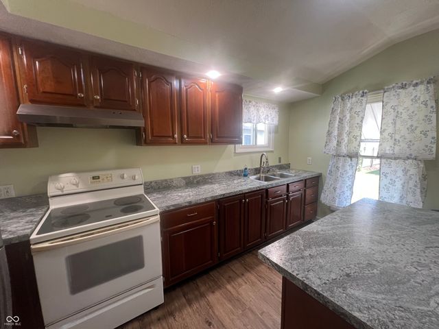 632 Elm Street, Shelbyville, IN 46176