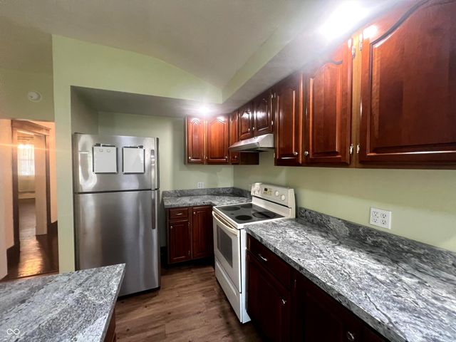 632 Elm Street, Shelbyville, IN 46176