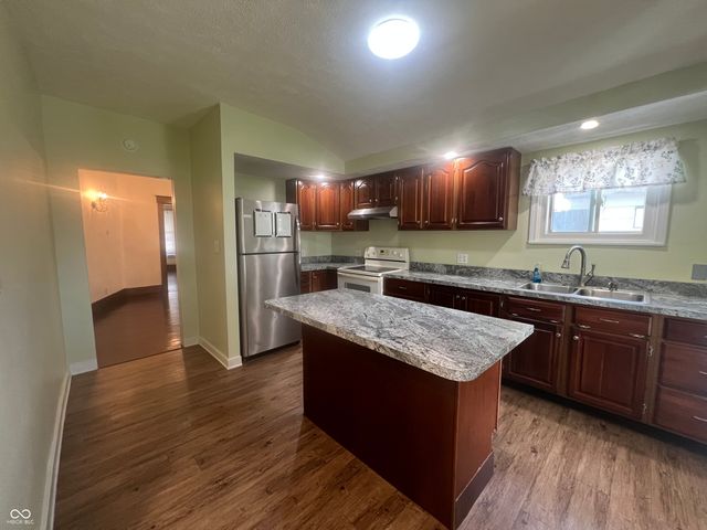 632 Elm Street, Shelbyville, IN 46176