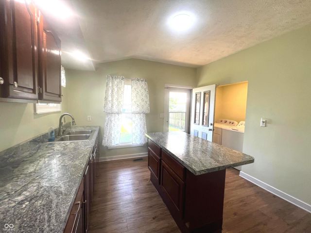 632 Elm Street, Shelbyville, IN 46176