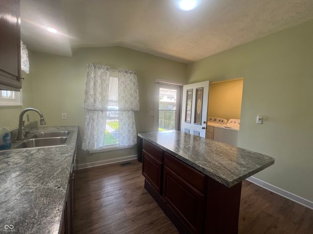 632 Elm Street, Shelbyville, IN 46176