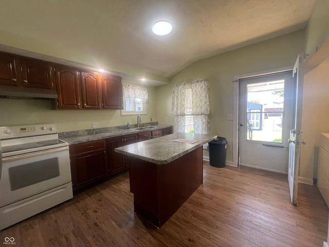 632 Elm Street, Shelbyville, IN 46176