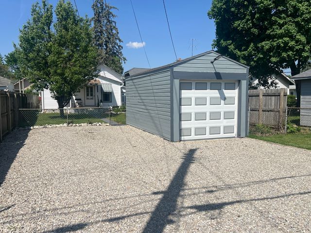 632 Elm Street, Shelbyville, IN 46176