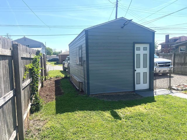 632 Elm Street, Shelbyville, IN 46176