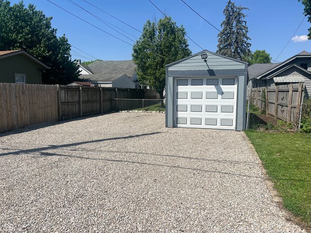 632 Elm Street, Shelbyville, IN 46176