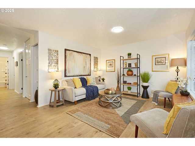 6527 Se 77TH Ave, Portland, OR 97206