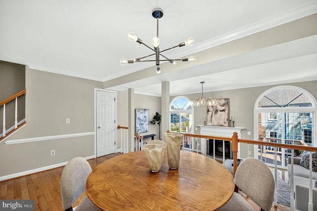 8006 TREVOR PL, Vienna, VA 22182