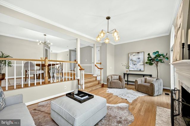 8006 TREVOR PL, Vienna, VA 22182