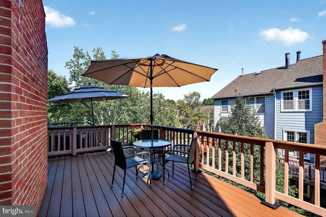 8006 TREVOR PL, Vienna, VA 22182