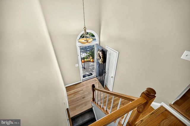 8006 TREVOR PL, Vienna, VA 22182