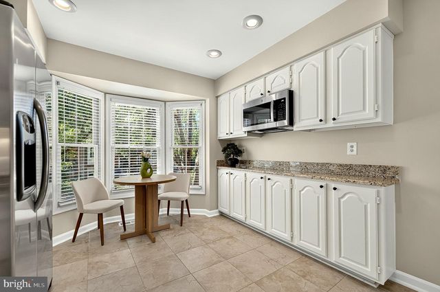 8006 TREVOR PL, Vienna, VA 22182