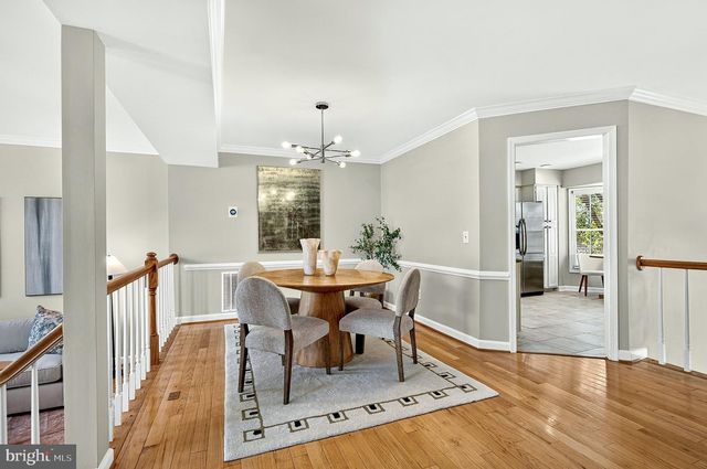 8006 TREVOR PL, Vienna, VA 22182