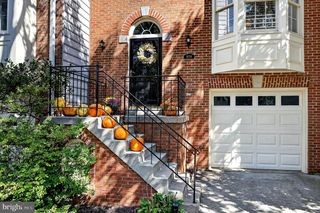 8006 TREVOR PL, Vienna, VA 22182