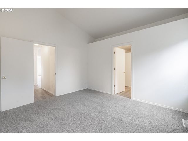 1667 WENDY St Ne, Salem, OR 97305