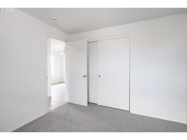 1667 WENDY St Ne, Salem, OR 97305