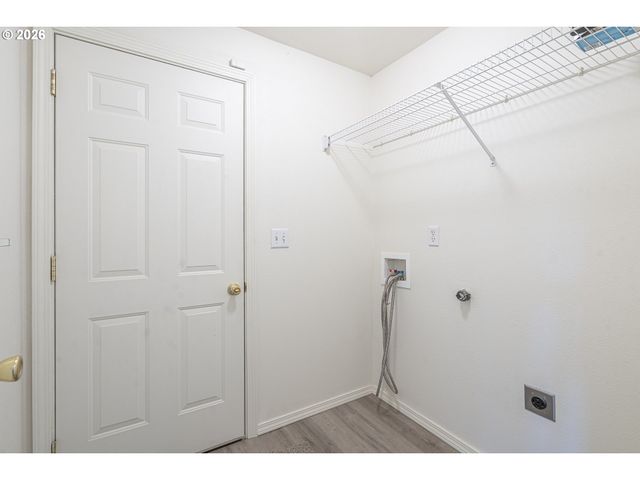 1667 WENDY St Ne, Salem, OR 97305