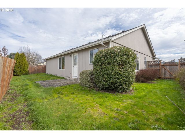 1667 WENDY St Ne, Salem, OR 97305