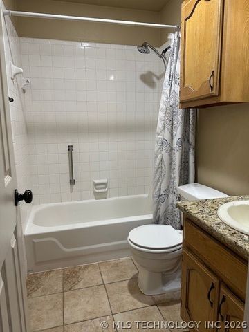 9020 E 95th Street, Tulsa, OK 74133