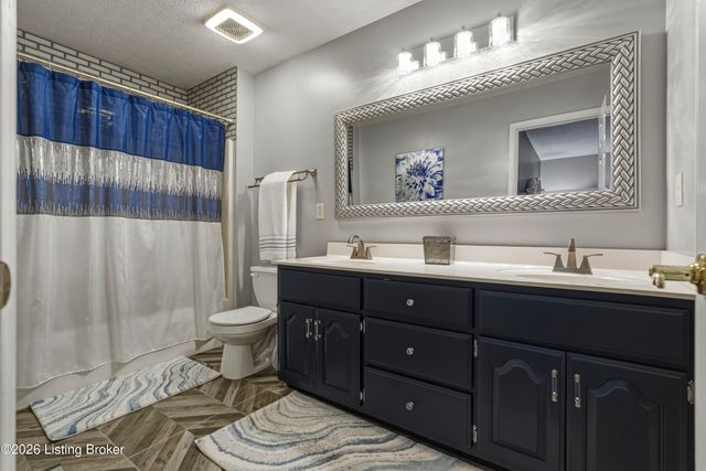 7210 Rambo Way, Louisville, KY 40228