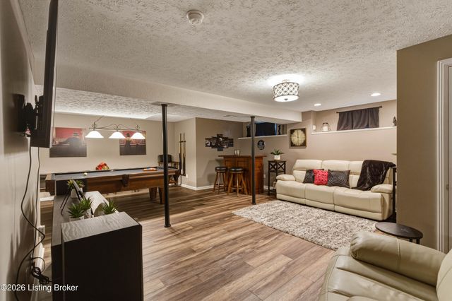 7210 Rambo Way, Louisville, KY 40228