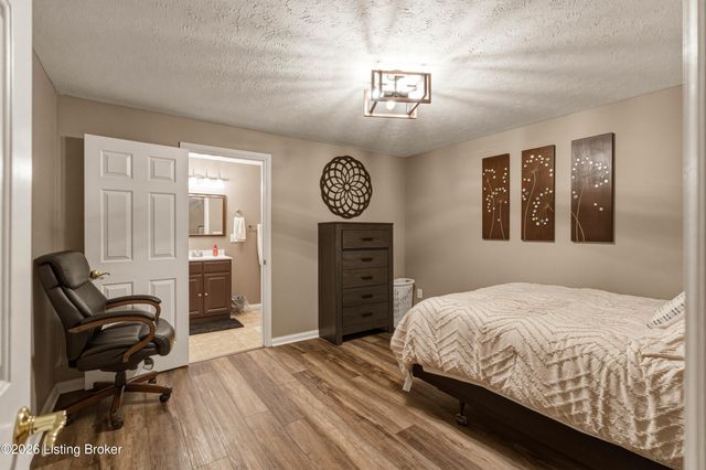 7210 Rambo Way, Louisville, KY 40228