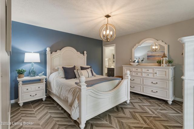 7210 Rambo Way, Louisville, KY 40228