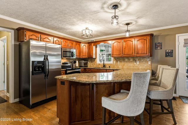 7210 Rambo Way, Louisville, KY 40228