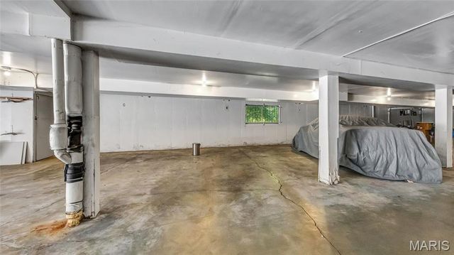 13453 Coliseum Drive E, Chesterfield, MO 63017