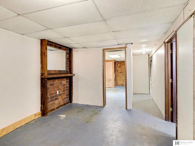 8623 C Street, Omaha, NE 68124