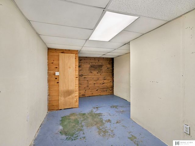 8623 C Street, Omaha, NE 68124