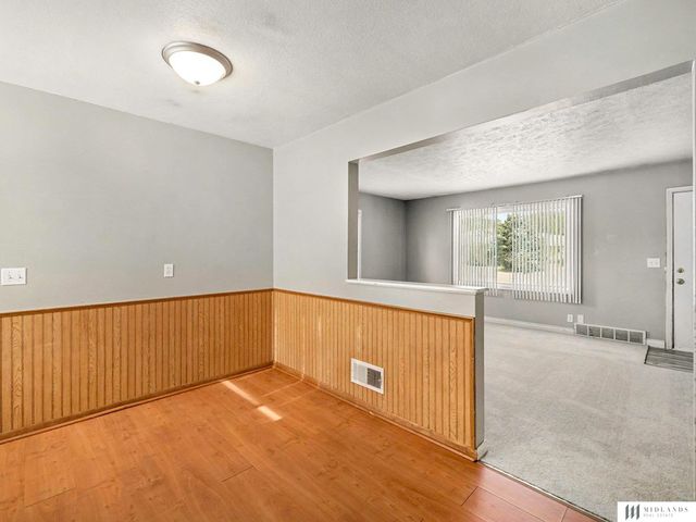 8623 C Street, Omaha, NE 68124