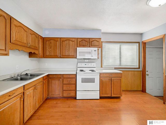 8623 C Street, Omaha, NE 68124