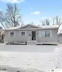 8623 C Street, Omaha, NE 68124