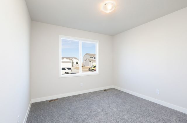 813 3rd Street NW, Bondurant, IA 50035