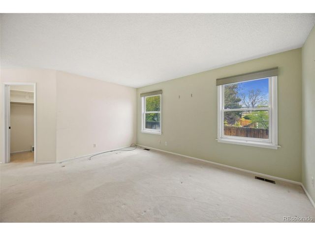 2185 E Nichols Dr, Centennial, CO 80122