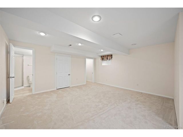 2185 E Nichols Dr, Centennial, CO 80122