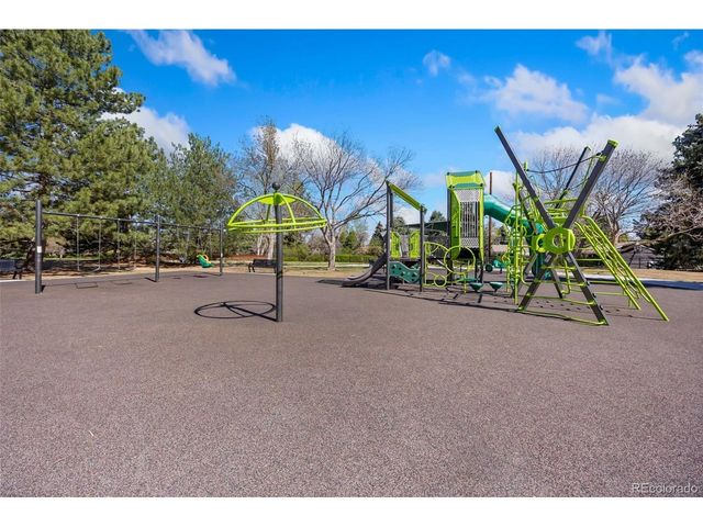 2185 E Nichols Dr, Centennial, CO 80122