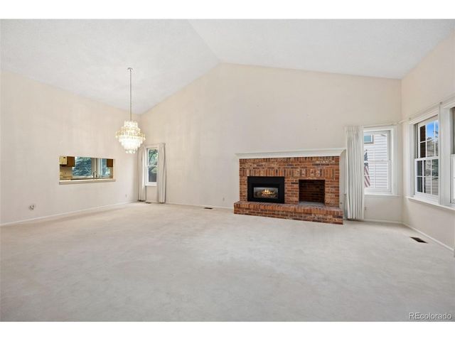 2185 E Nichols Dr, Centennial, CO 80122