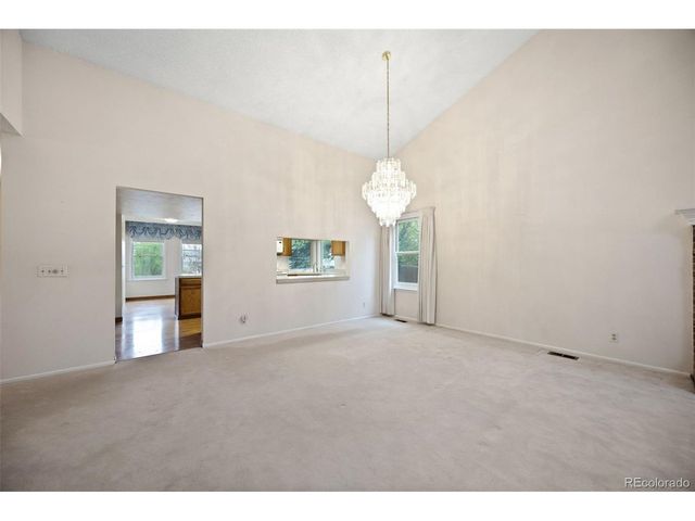 2185 E Nichols Dr, Centennial, CO 80122