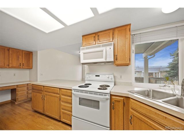 2185 E Nichols Dr, Centennial, CO 80122