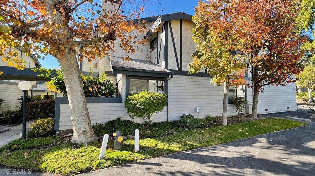 19231 Sherman Way 36, Los Angeles, CA 91335 — exterior