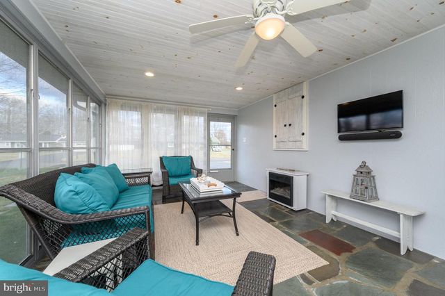 12 DAVISON RD, Hightstown, NJ 08520