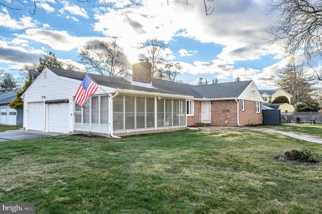 12 DAVISON RD, Hightstown, NJ 08520