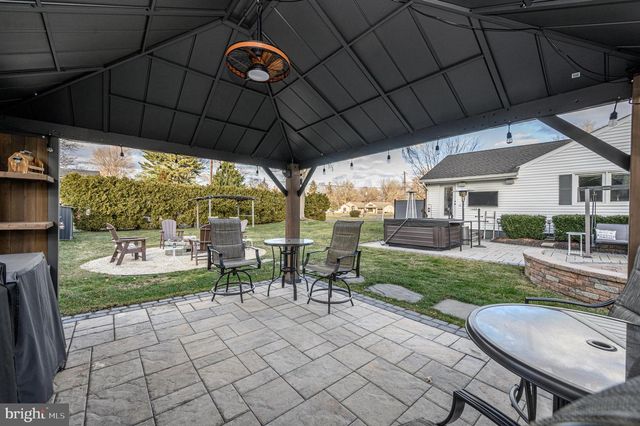 12 DAVISON RD, Hightstown, NJ 08520