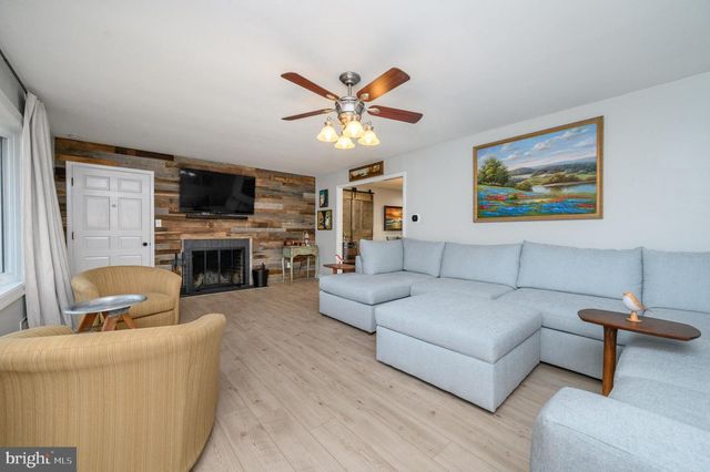 12 DAVISON RD, Hightstown, NJ 08520