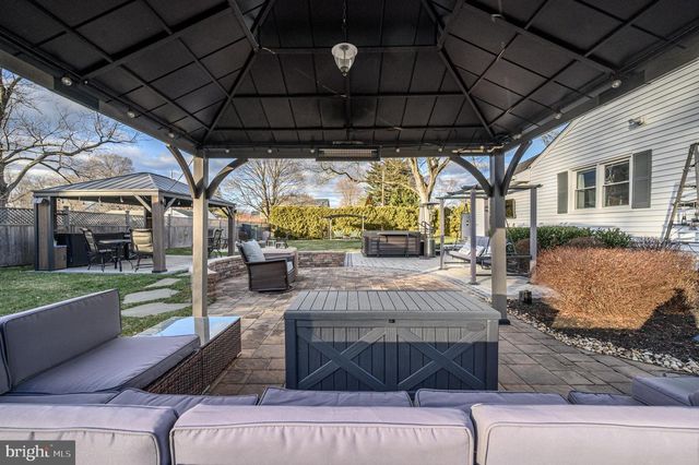 12 DAVISON RD, Hightstown, NJ 08520