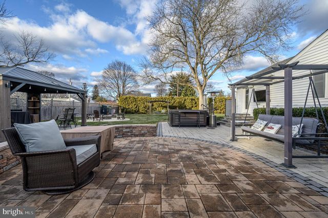 12 DAVISON RD, Hightstown, NJ 08520