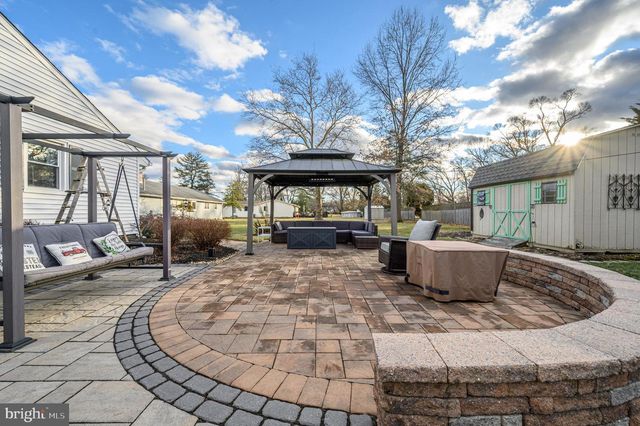 12 DAVISON RD, Hightstown, NJ 08520