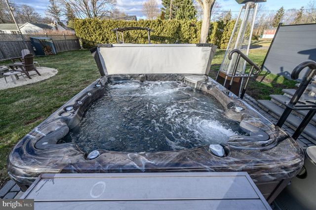 12 DAVISON RD, Hightstown, NJ 08520